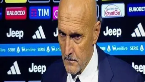 斯特林全场数据惨淡：射门、过人、传球、抢断均颗粒无收